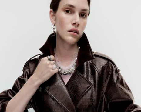 The Retail Giant Relies on Women's Fashion to Enhance Autumn Sales
