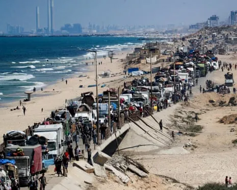 Israeli Forces Announces Limited-Time Escape Route for Gaza City Inhabitants